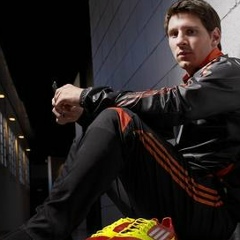 Мади Бектур, Москва