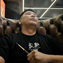 Стас Лугинов