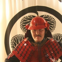 Демир Тулуш, Кызыл