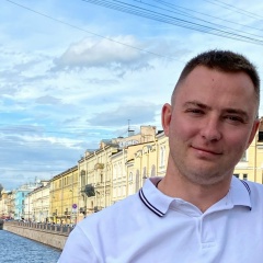 Максим Бобров