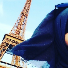 Lin France, Paris