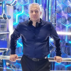 Роман Ворона, Аннау