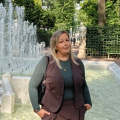 Юлия Смирнова, Санкт-Петербург