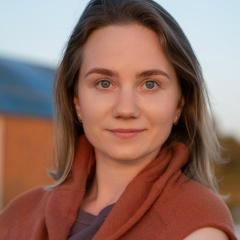 Анна Золотова