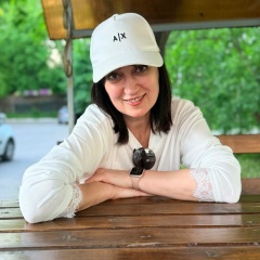Юлия Суринова, Санкт-Петербург