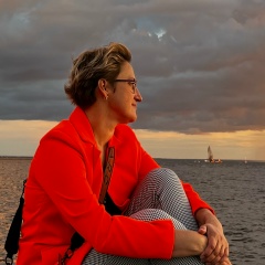 Ксения Емельянова, 28.04.1975, Санкт-Петербург