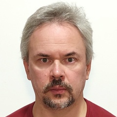 Марк Емельянов