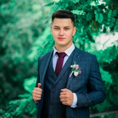 Амир Еналиев