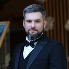 Дмитрий Гладков, Алушта