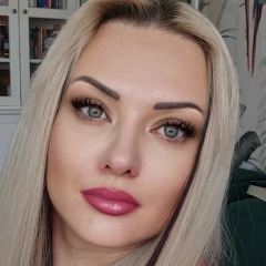 Julia Avery, 25.12.1986, Praha