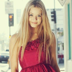 Вероника Няша, Москва