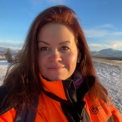 Юля Максимова