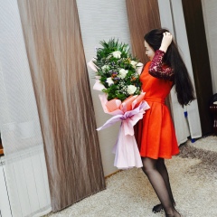 Akkagaz Oserbekovna, 19.03, New York City