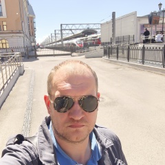 Миха Маяков, Москва