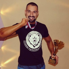 Ясин Юсуфи, Москва