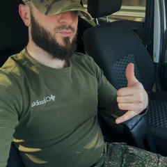 شبل الذئب, Boston