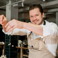 Дамир Абдулхаков, Москва