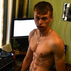 Денис Слесарев, 10.12.1995, Луганск