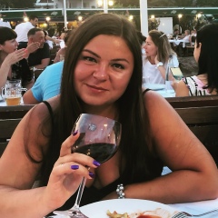 Юлия Ежеменская, Санкт-Петербург