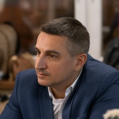 Максим Безруков, Москва