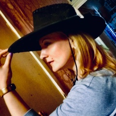 Жанна Ошуркова, Санкт-Петербург