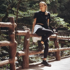 Анжела Прокопович, 17.11, Dưỗng Dông