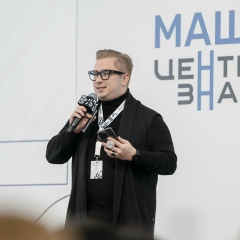 Данил Попов