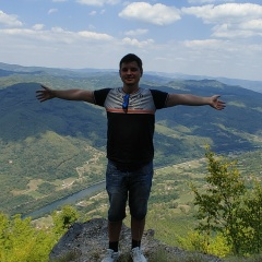 Олег Попович, Санкт-Петербург