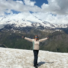 Елена Качула, Санкт-Петербург