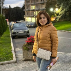 Ануш М-Г, Москва