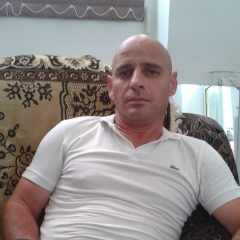 Адам Юнусов