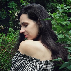 Аня Ушакова