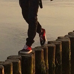 Антон Афанасьев