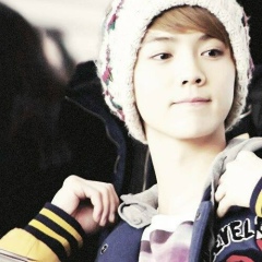 Lu Hän Asdak'Aegyo, 20.04.1990