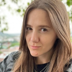 Александра Иванова