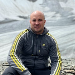 Андрей Голешов