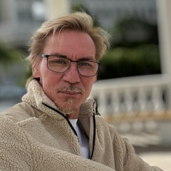 Serge Snigiri, Ялта
