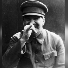 Алишер Ахметжанов