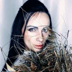 Анютка Неангел, Санкт-Петербург