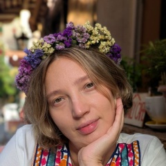 Анна Сахарова, Москва