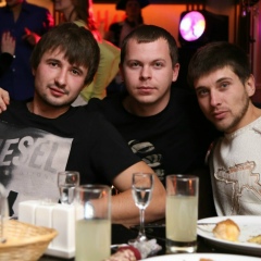 Женя Гудков, Макеевка