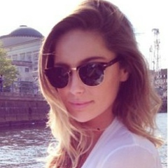 Ariadna Cumming, 01.01.1986, Boston