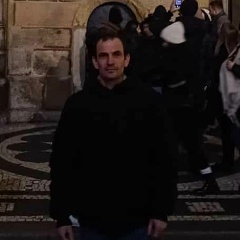 Ваня Плиска, Хуст