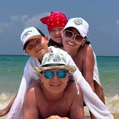 Салават Сулейманов, 23.04, Дербишева