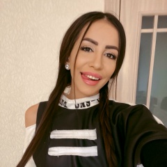 Юлия Максимова, Санкт-Петербург