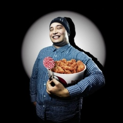 Ислам Маменов