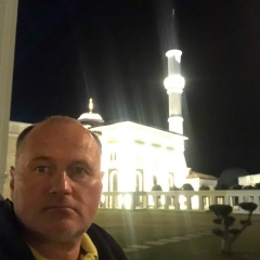 Бари Айсен, Санкт-Петербург