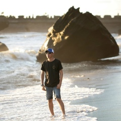 Enrico Manuhutu, Denpasar