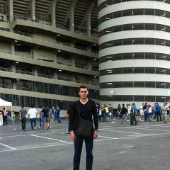 Женя Петров, Санкт-Петербург