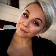 Анна Станюлис, Москва